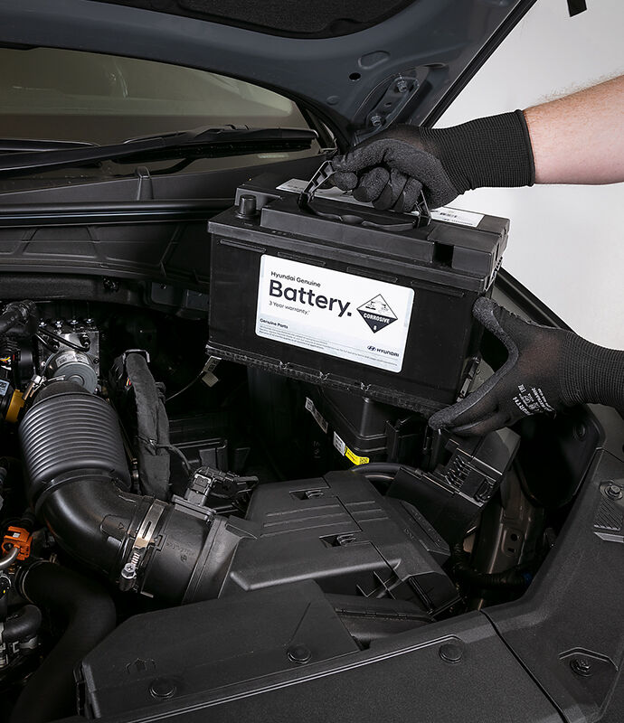 Hyundai_Service_Season_Rails-Blade_Genuine-Batteries_690x800.jpg