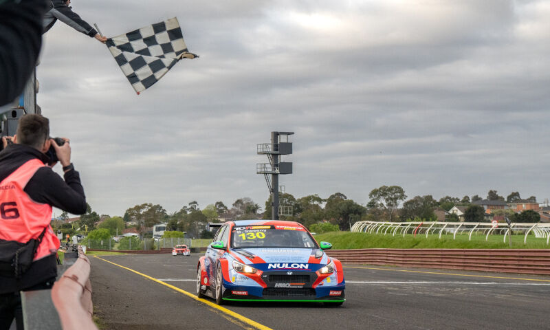 Motorsports_Rails_800x480_01.jpg