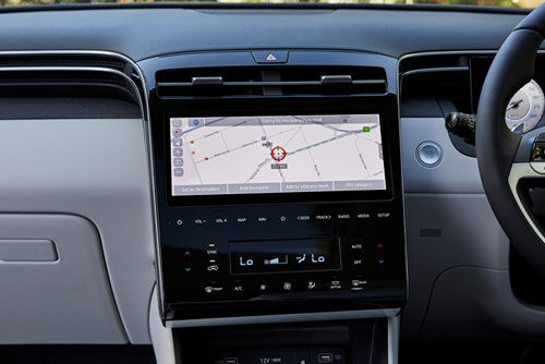 hyundai_road_trip_inside_car_500x334.jpg