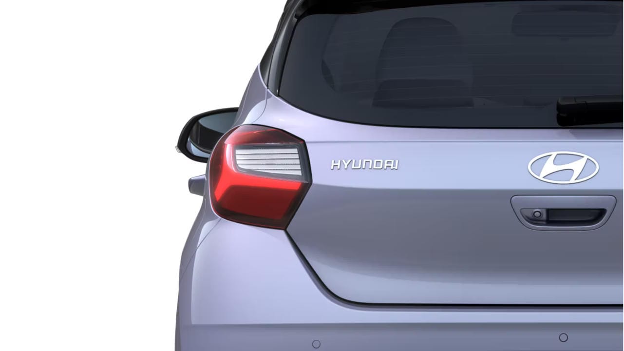 Luces traseras combinadas.