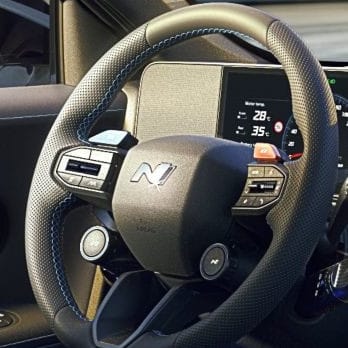 Pintura de pigmento de neumático reciclado.