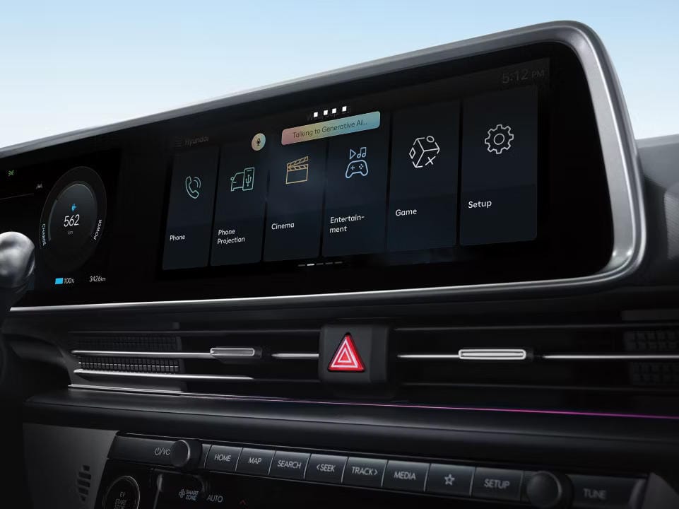 Apple CarPlay™ y Android Auto™ inalámbricos.