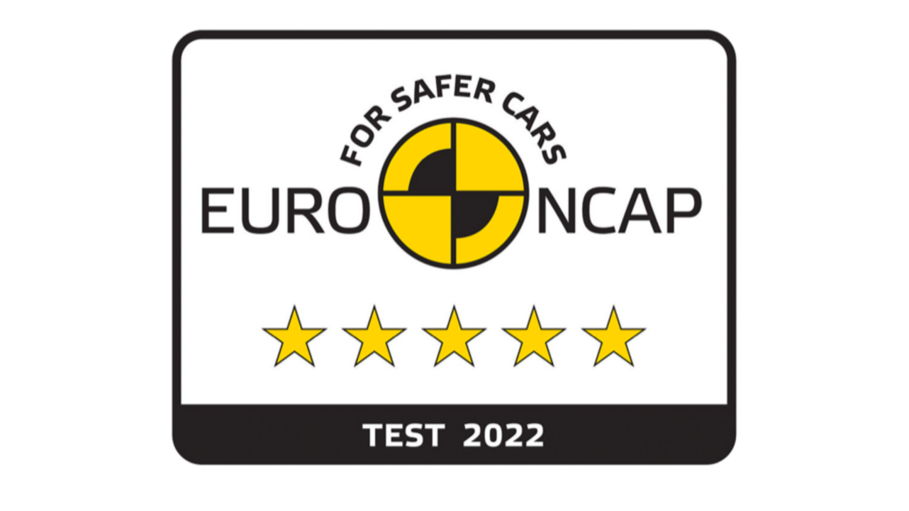 Calificación máxima Euro NCAP de 5 estrellas.