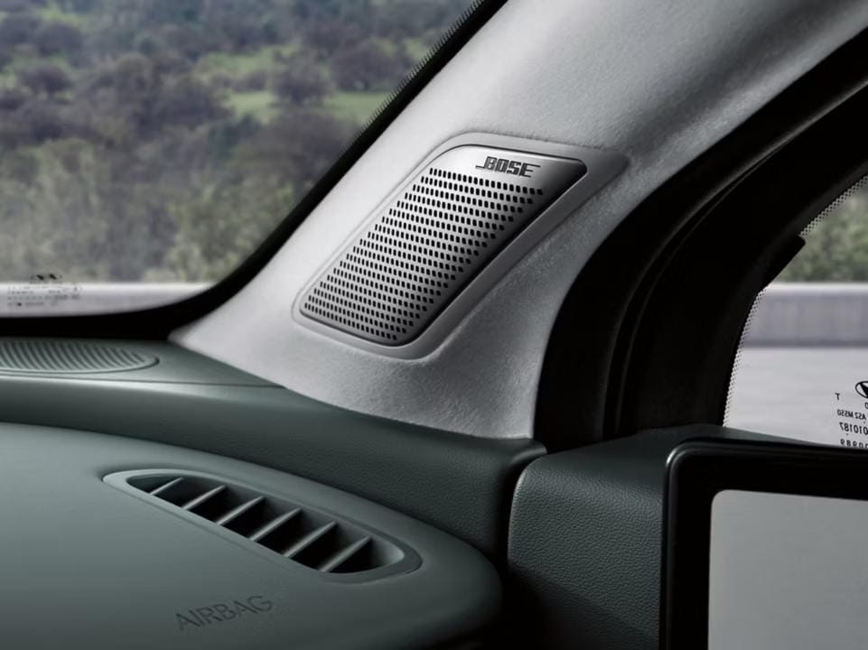 Cancelación activa del ruido de la carretera.