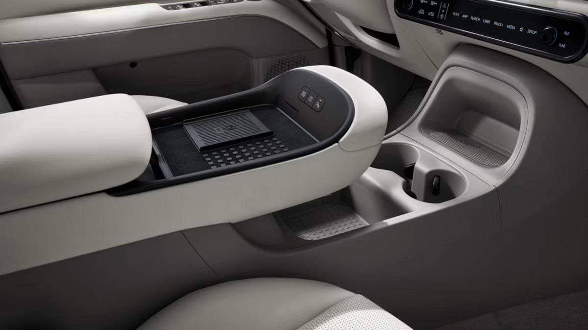 Materiales más sostenibles y reciclados.