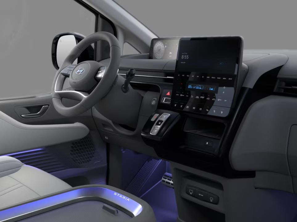 Pantalla central de 10,25”.