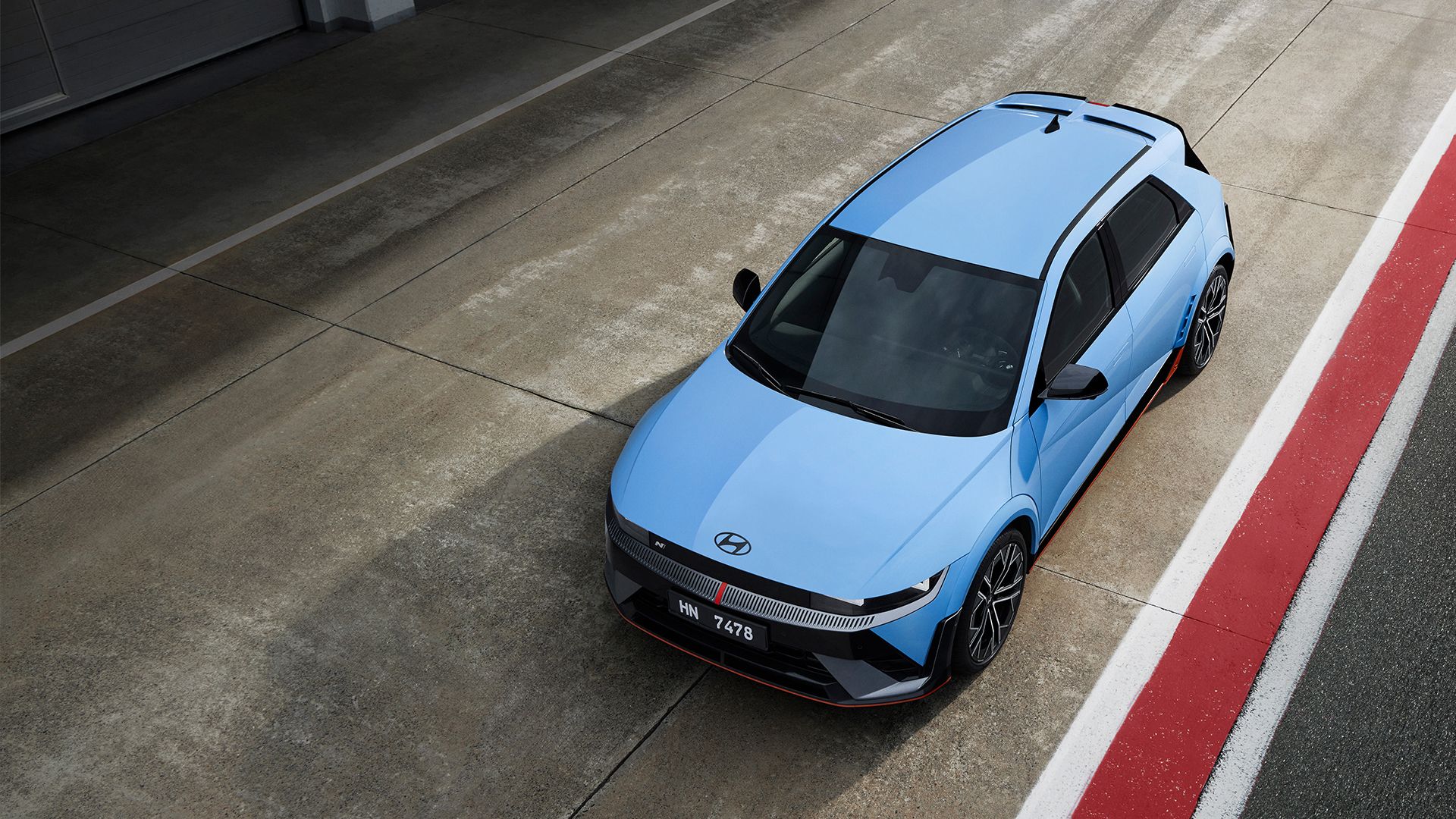 Hyundai IONIQ 5 N on racetrack