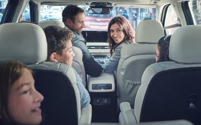 Perbedaan Captain Seat dan Pilot Seat