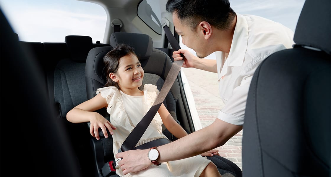 Cara Memakai Sabuk Pengaman Mobil Secara Tepat