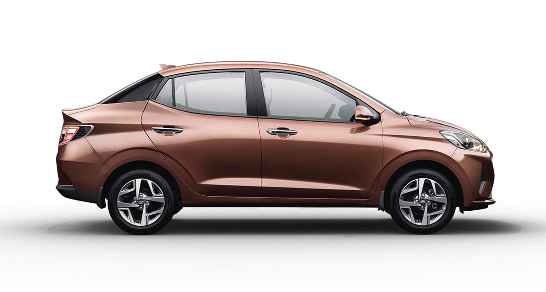 Hyundai Aura Front Right Three-Quarter