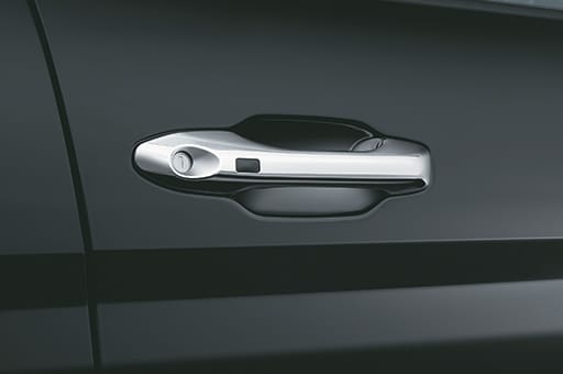 Hyundai Outside Exterior Door Handle - Driver Side Front - Chrome Finish On Black