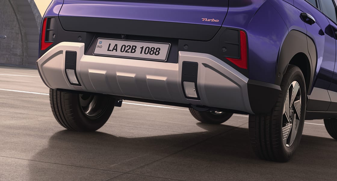 Hyundai Venue Connecting LED Tail Lamps