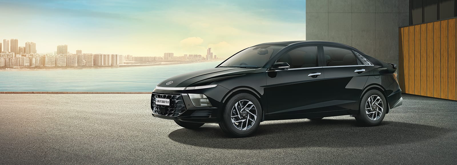 verna exterior banner