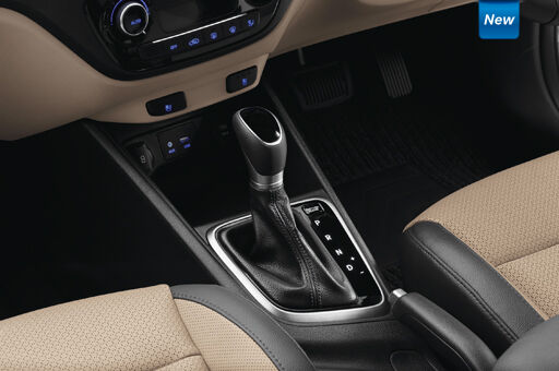 Verna Highlights Sporty Powerful Sedan Hyundai India