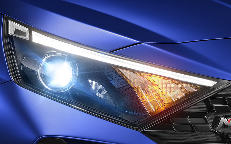 LED projector headlamps with LED day time running lamps (DRL)