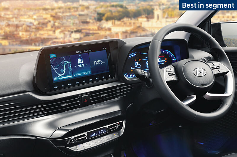 26.03 cm HD touchscreen infotainment & navigation system