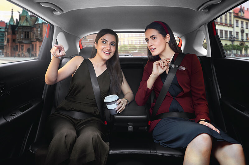 Rear center Armrest