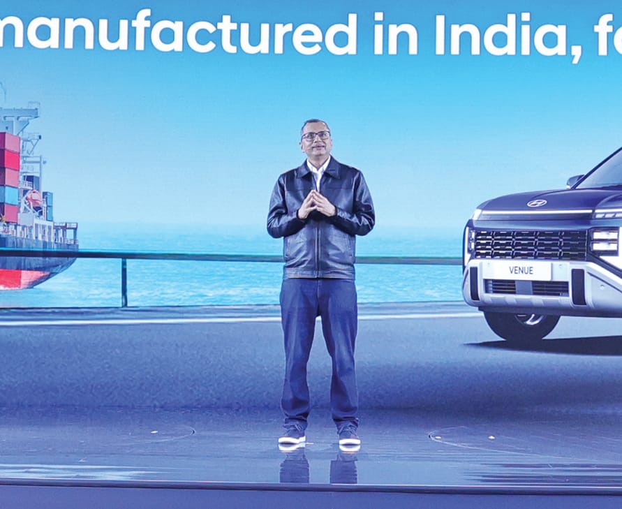 Hyundai leadership presenting the Made in India, for the world showcase