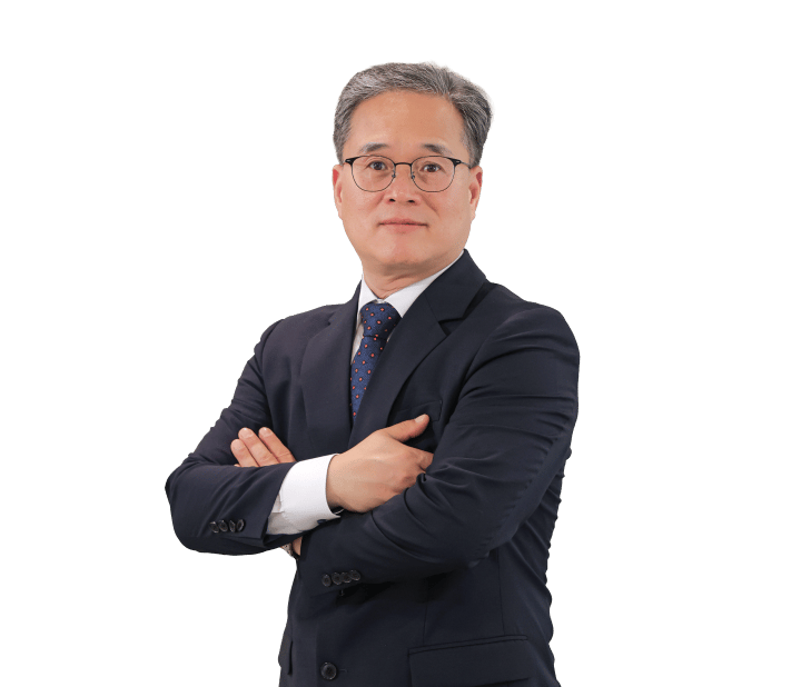 Wangdo Hur, Whole time Director & Chief Financial Officer
