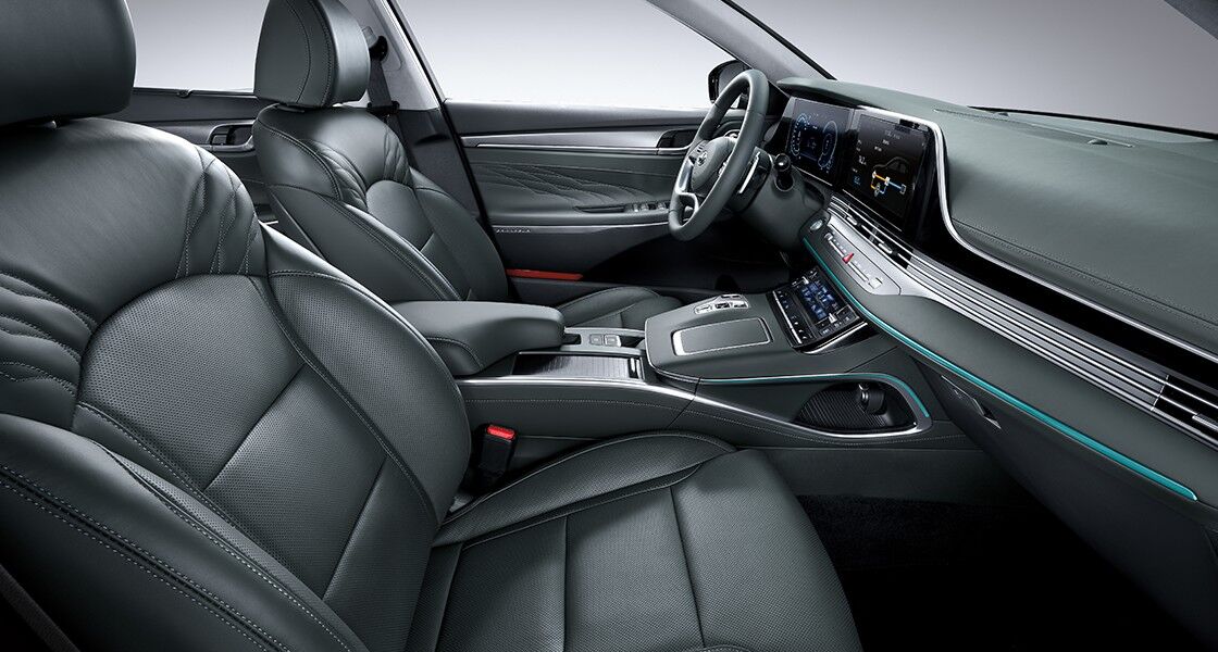 GRANDEUR Hybrid Kakhi one-tone Quilted Nappa leather seat