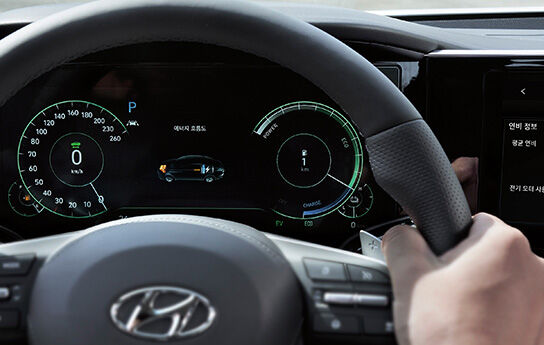 GRANDEUR Hybrid 12.3-inch Full LCD cluster 