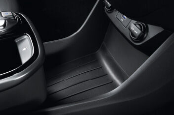 IONIQ Center console storage