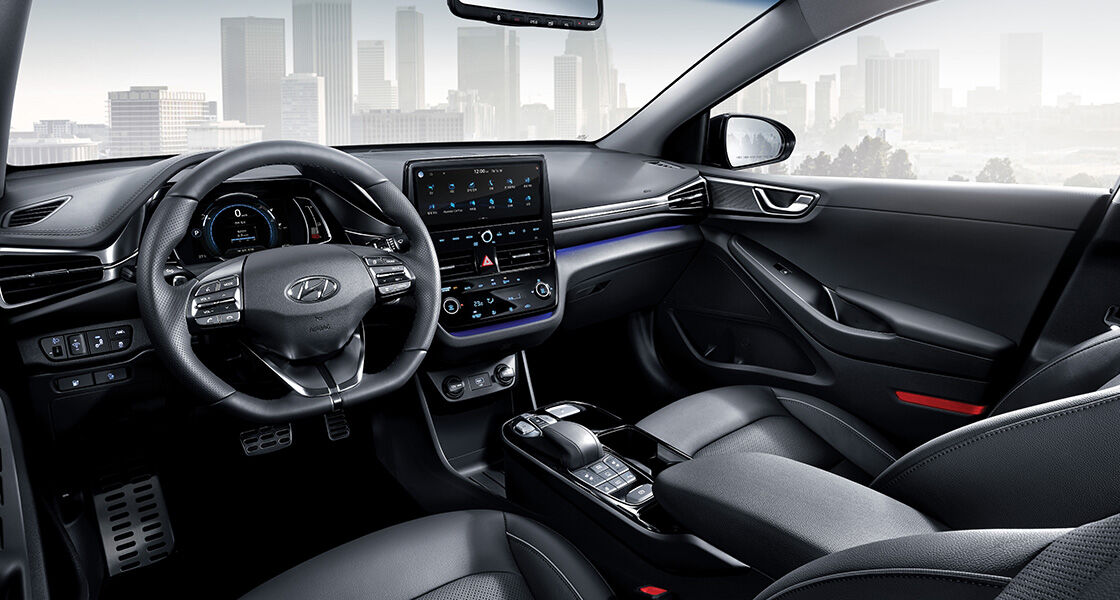 IONIQ Electric Q trim with full option in Black interior