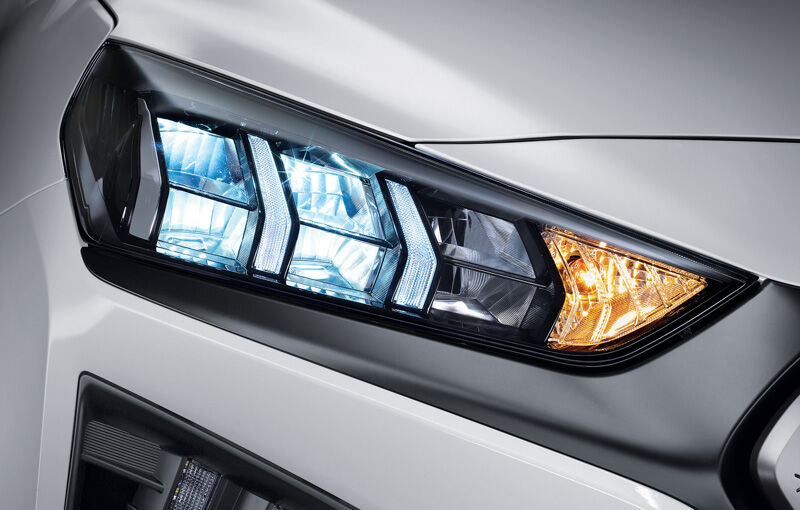 IONIQ Electric LED headlamp