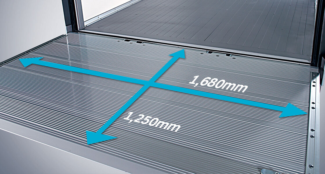 Lift plate that doubles as rear door