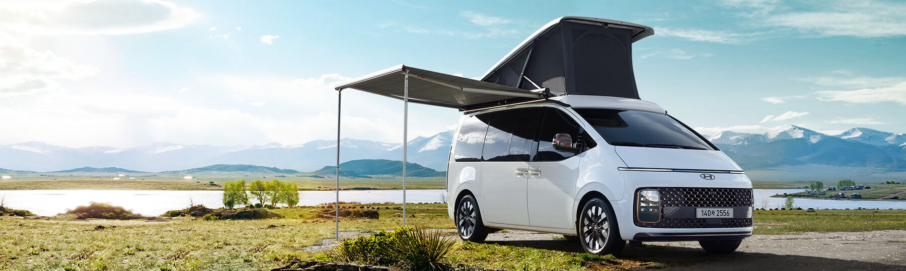 STARIA Lounge Camper