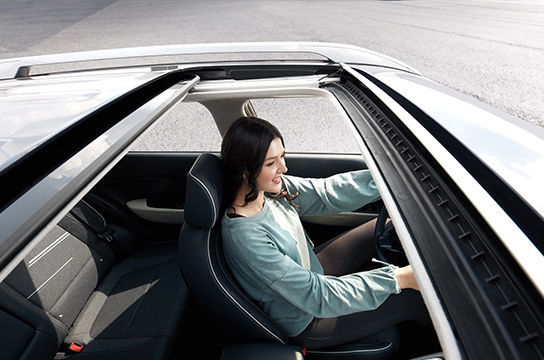 Power Tilt-and-Slide Sunroof