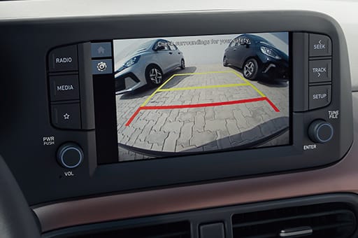 Rear view camera with guidelines