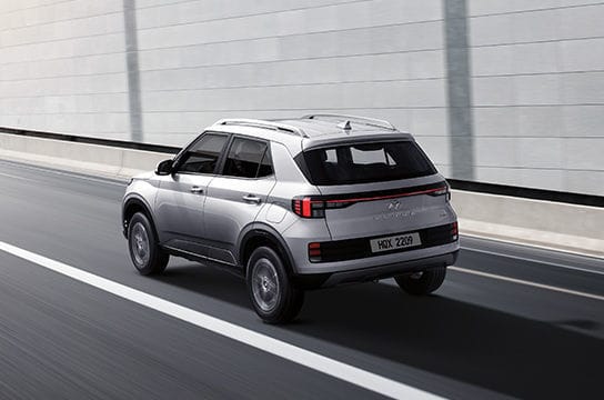 VENUE Auto cruise control