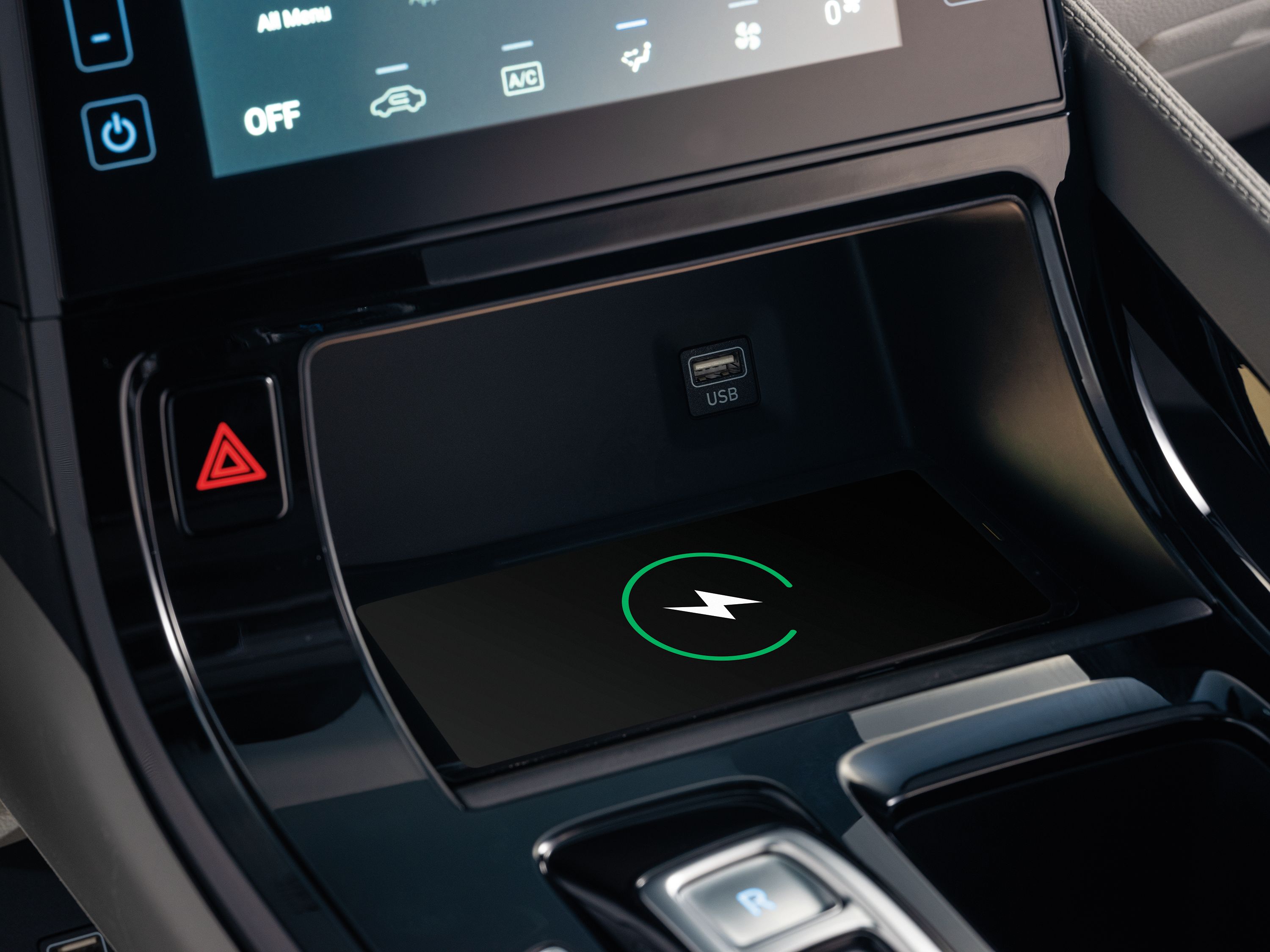 custin-front-wireless-charging