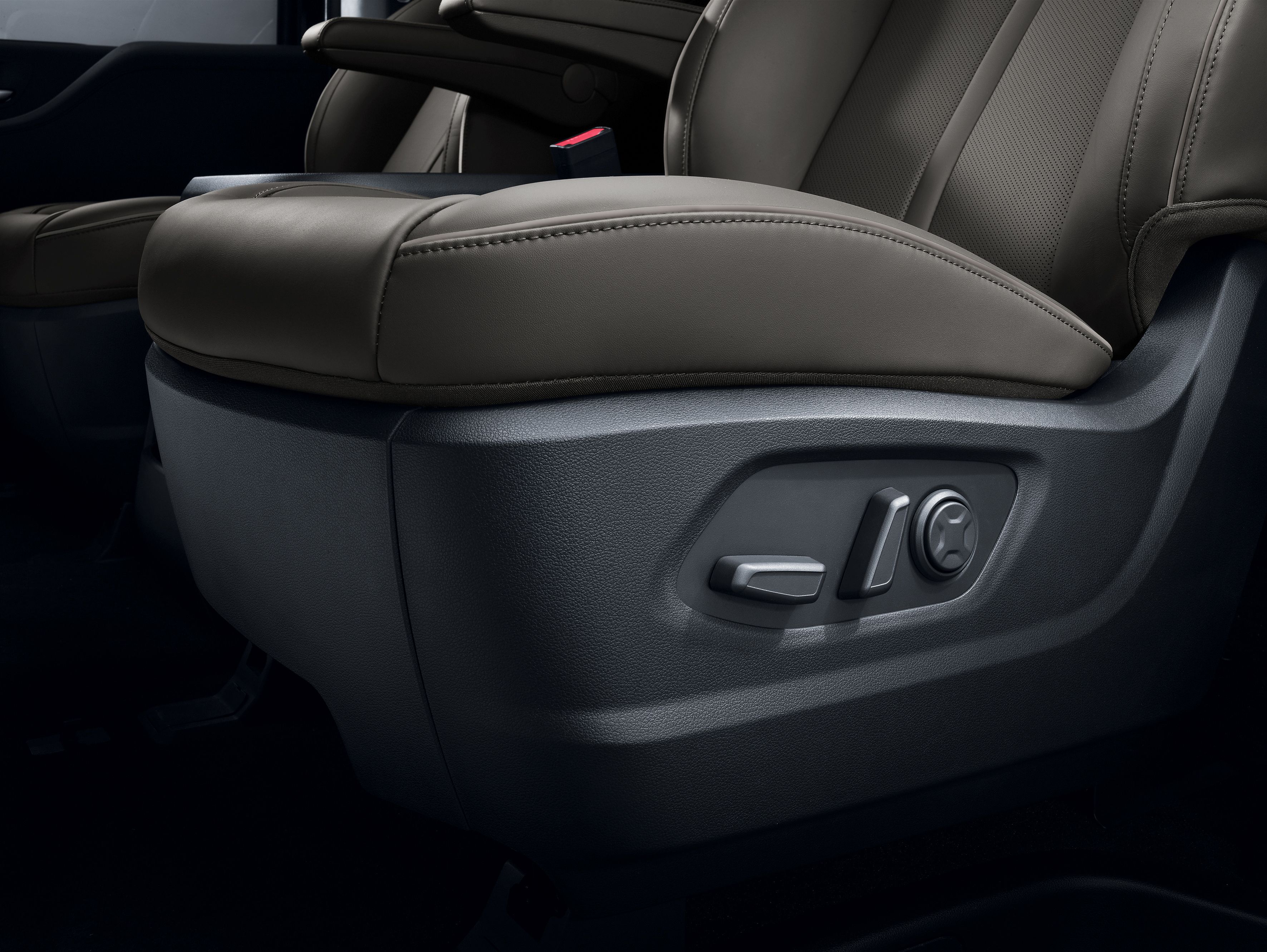 electric-powered-seats