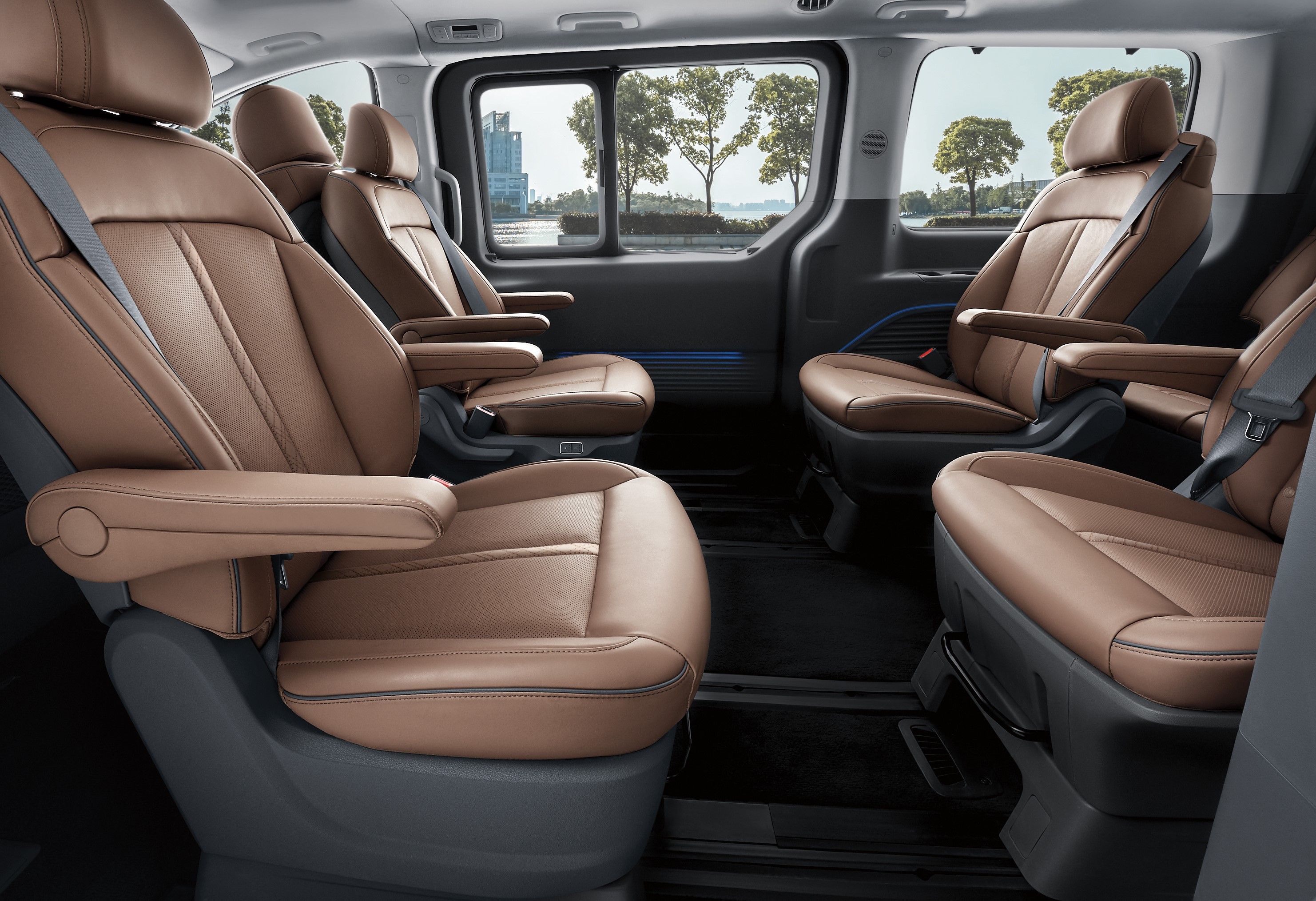 staria 9 swivel