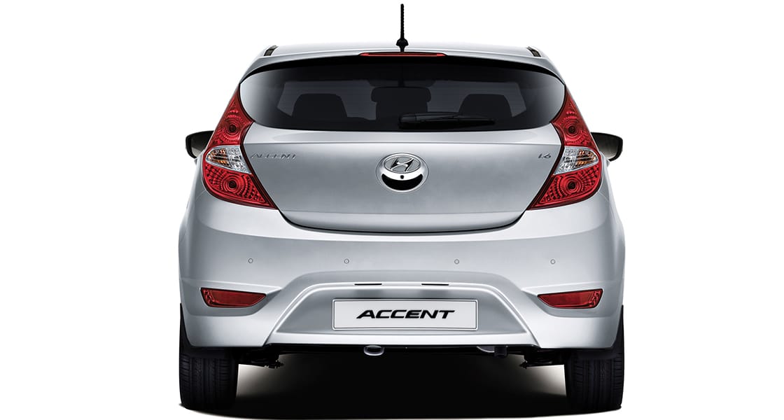 Rear view of silver Accent5DR