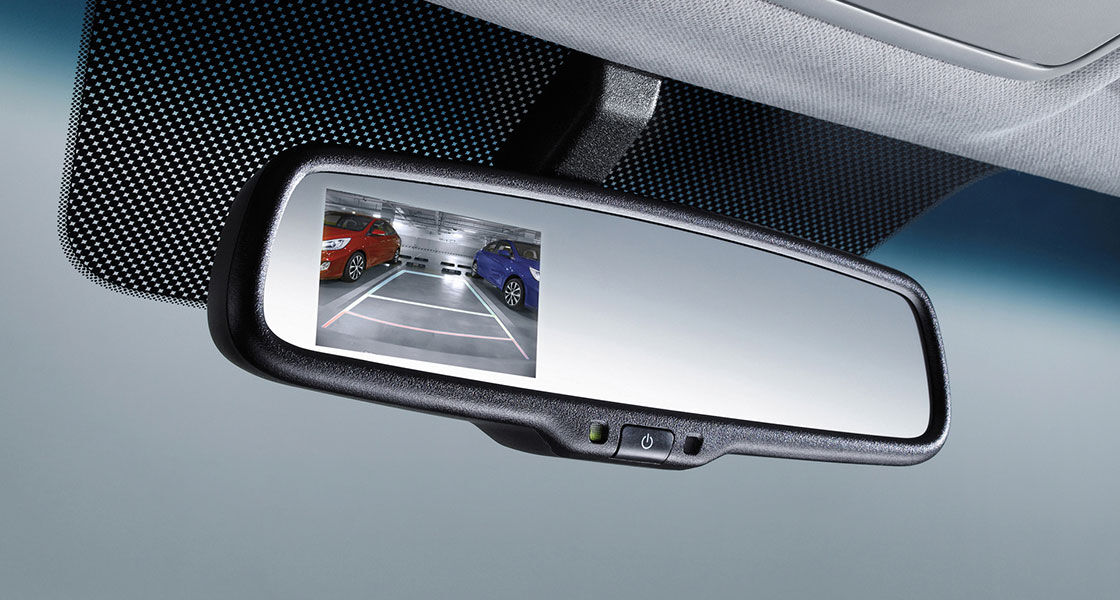 Rear view camera screen on the rear mirror