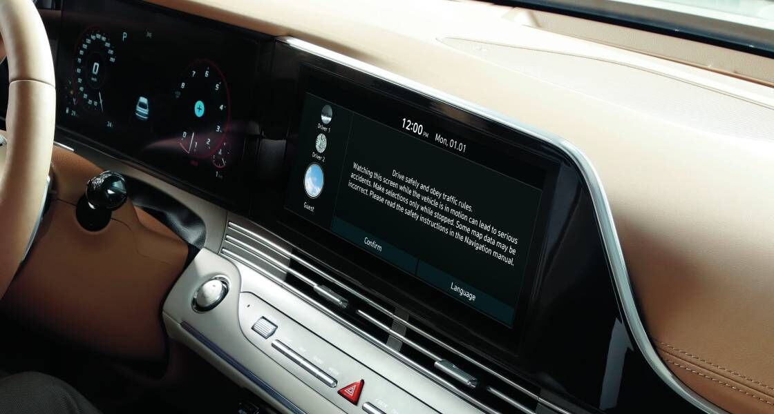 Azera luxurious image