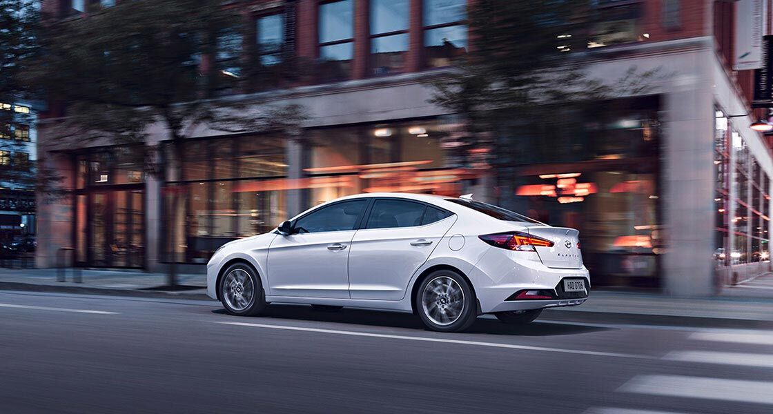 elantra 2019 driving on road
