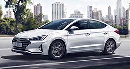 elantra 2019 on road side
