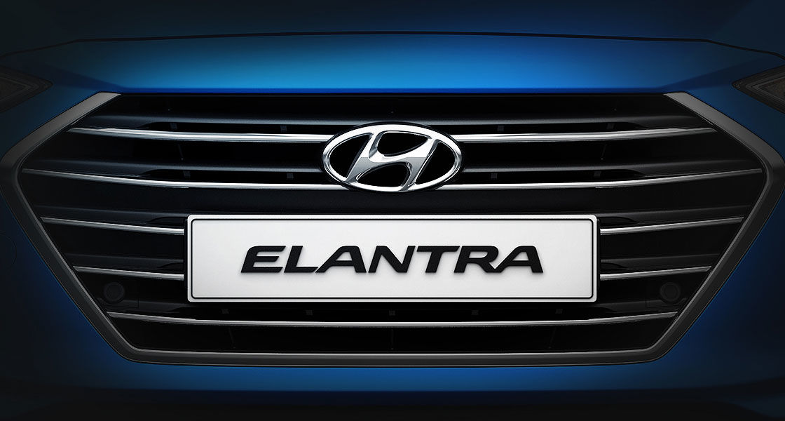 Closer view of radiator grille with Elantra logo
