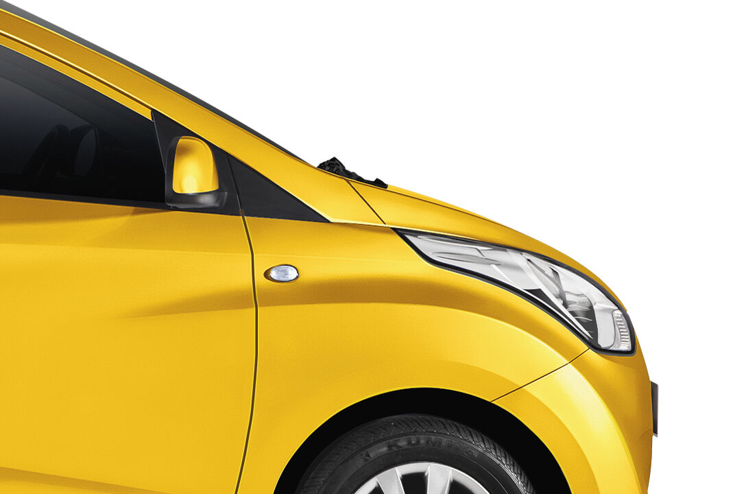Side view of yellow Eon
