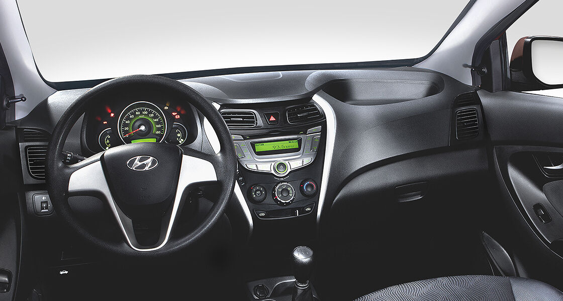 360 view of Hyundai Eon 2018 3D model - Hum3D store