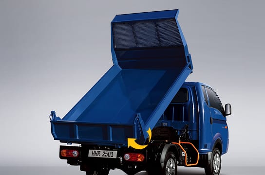 Photo of the dump bed hinge opening in one direction