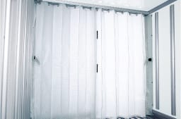 Image of the curtain on the rear door
