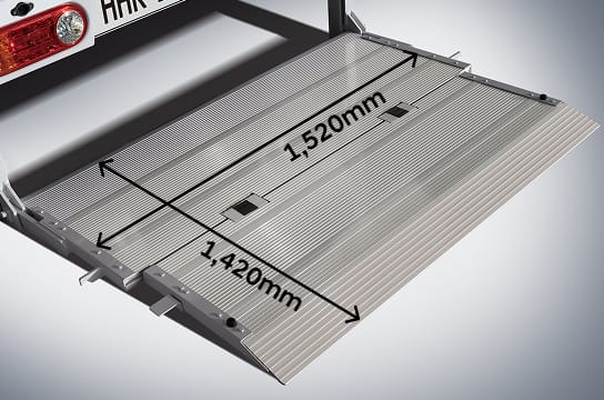 Photo showing the measurements of the extended lift