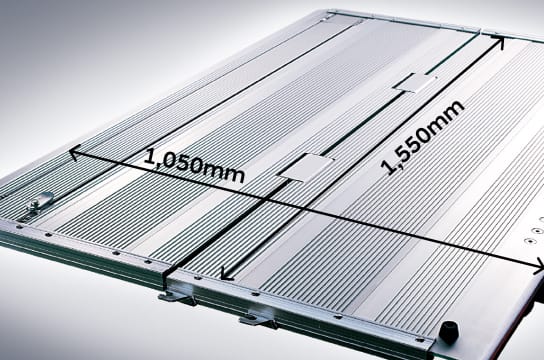 Photo showing the measurements of the transformer power gate lift