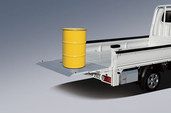 Photo of cargo loaded onto the lift being raised vertically