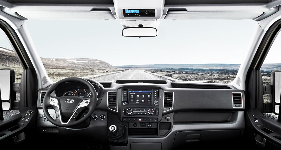 h350-design-interior-front-seat